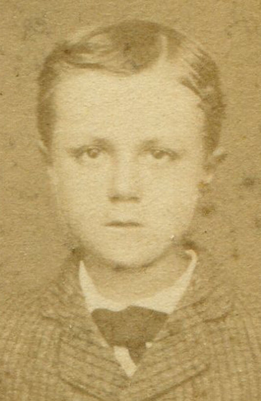 YOUNG BOY IN NEW SUIT, STANDING POSE. CDV BY EXCELSIOR TRAVELING ARTIST.