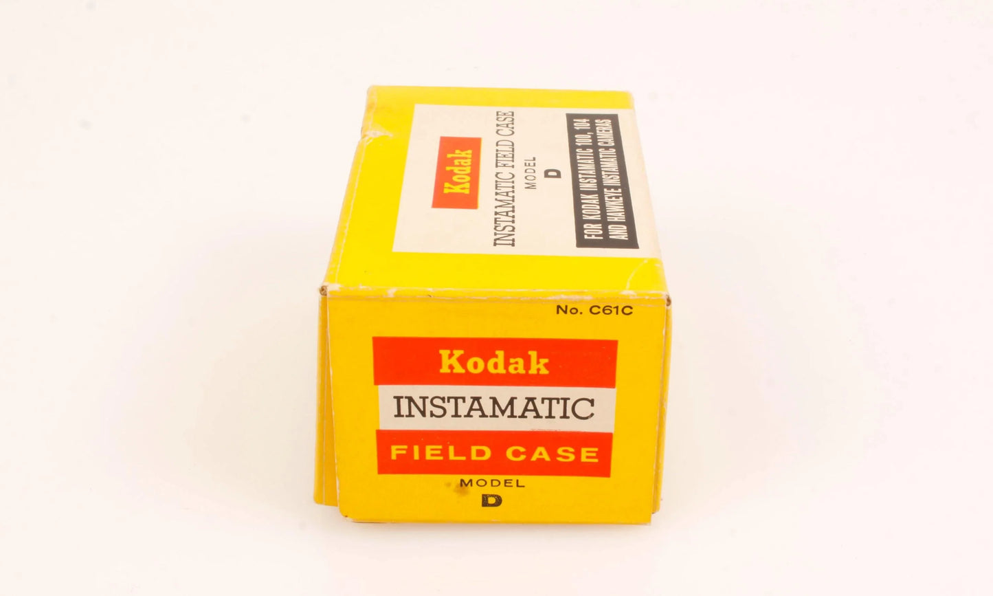 Kodak Instamatic 104 with Case and 127 Film TESTED & WORKS