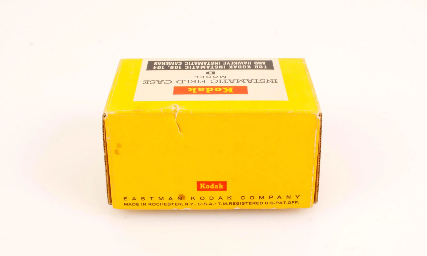 Kodak Instamatic 104 with Case and 127 Film TESTED & WORKS