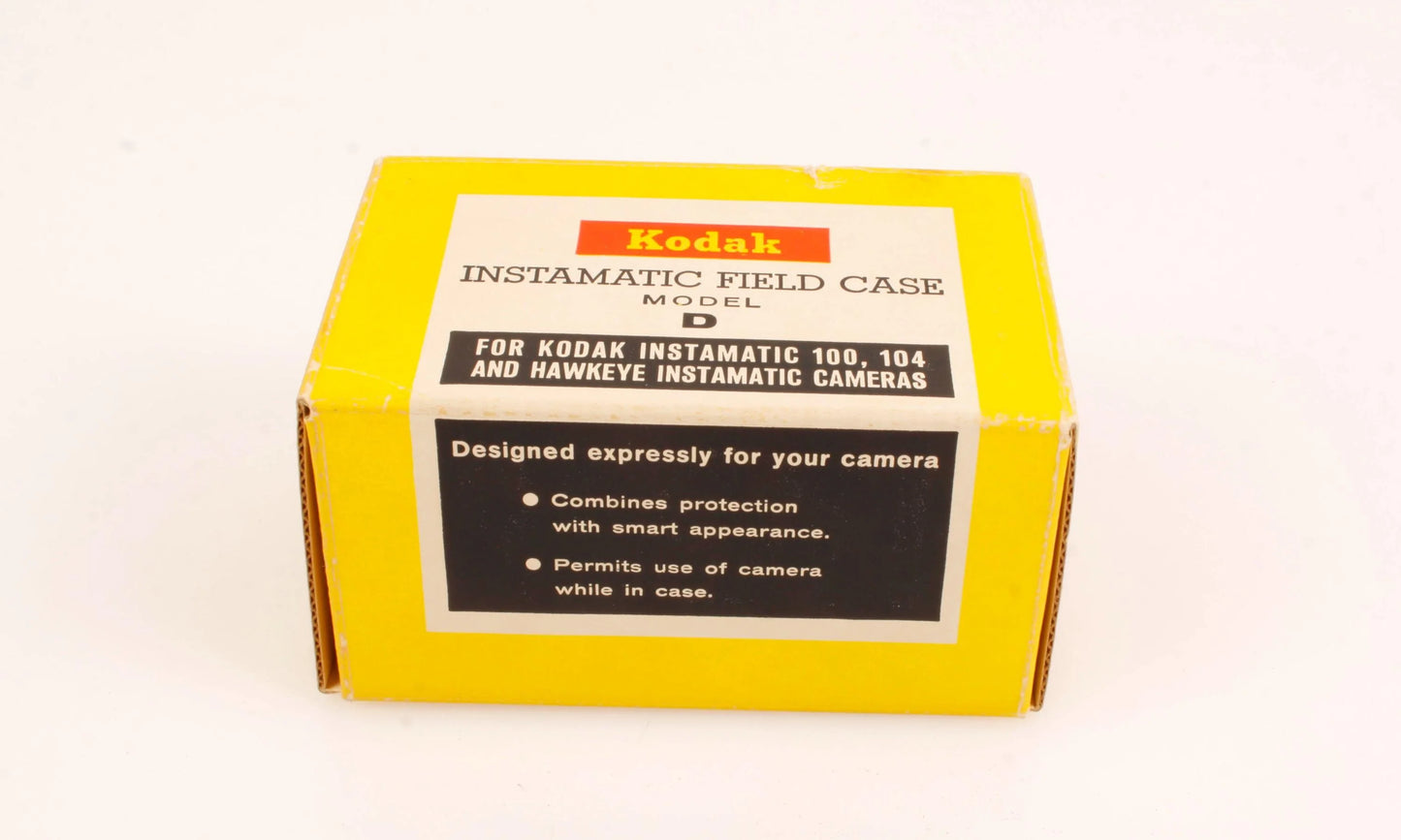 Kodak Instamatic 104 with Case and 127 Film TESTED & WORKS