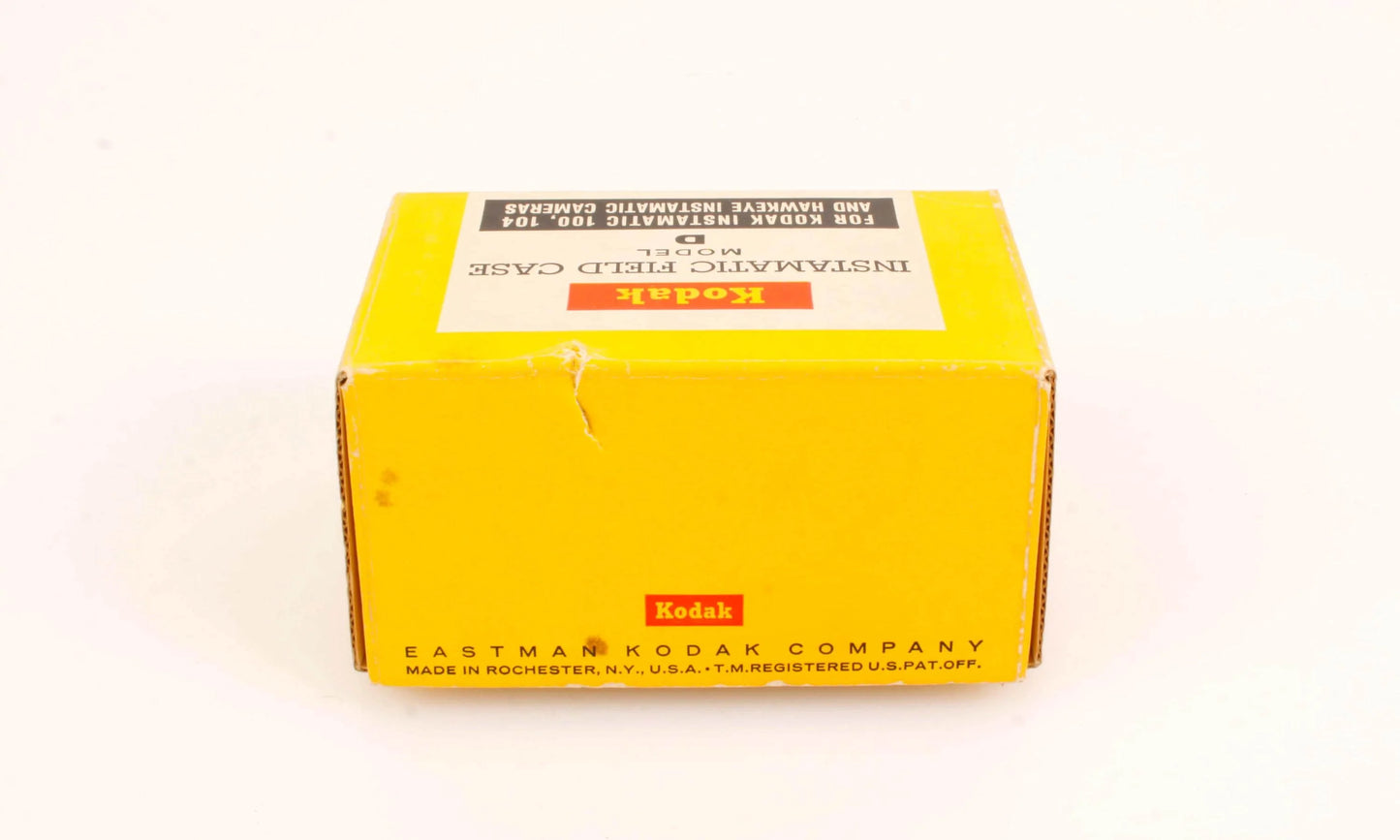 Kodak Instamatic 104 with Case and 127 Film TESTED & WORKS