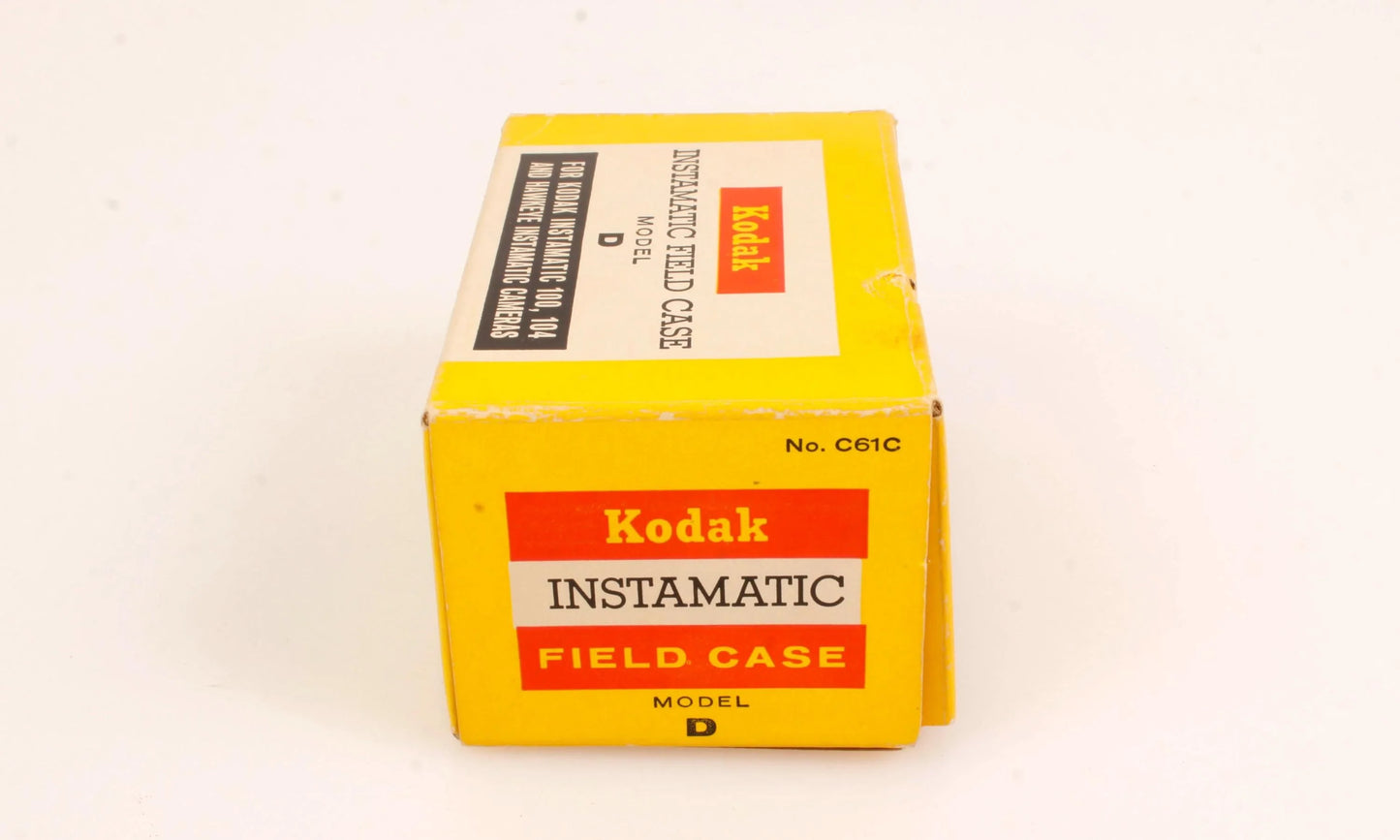 Kodak Instamatic 104 with Case and 127 Film TESTED & WORKS