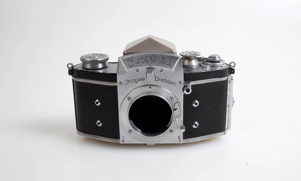 Rare Exakta V 35mm German SLR Film Camera Body SN