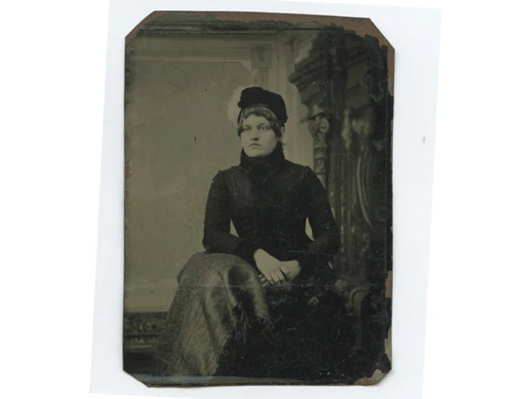 TINTYPE STUDIO PORTRAIT OF YOUNG LADY IN BEAUTIFUL BLACK COAT   HAT