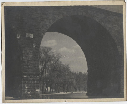 VINTAGE PHOTO PICTORIALIST PARK SCENE THROUGH STONE ARCH.