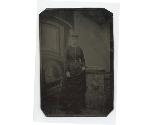 TINTYPE STUDIO PORTRAIT - YOUNG LADY IN GREAT DARK DRESS