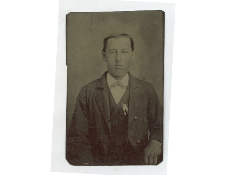 TINTYPE STUDIO PORTRAIT WELL-DRESSED MAN W/ RIBBON ON VEST, 1/6 PLATE