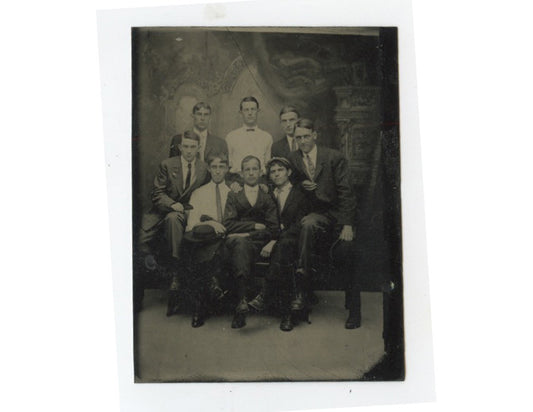 TINTYPE STUDIO PORTRAIT 8 WELL-DRESSED MEN, 1/6 PLATE