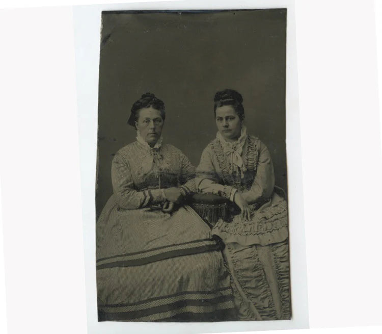 2 LADIES BEAUTIFUL DRESS, TINTYPE STUDIO PORTRAIT 6TH PLATE