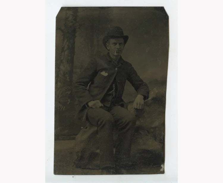 MAN W/ CIGARETTE? + PAINTED BACKGROUND, TINTYPE STUDIO PORTRAIT 6TH PLATE