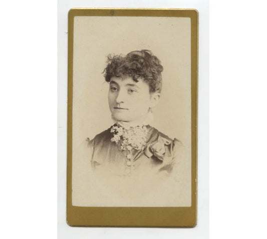 CDV STUDIO PORTRAIT LADY FROM GREENSBURG, PA, BY LOW