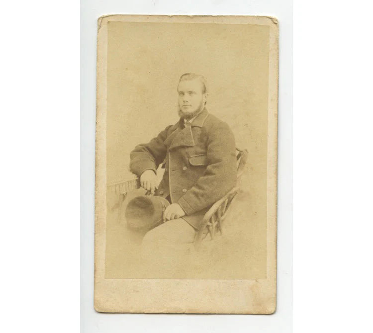 CDV STUDIO PORTRAIT MAN W/ BEARD + HAT IN HAND