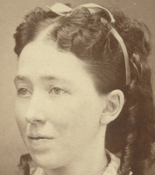 CDV STUDIO PORTRAIT LADY W/ CURLS ROM WEST RANDOLPH, VT, BY SPARHAWK
