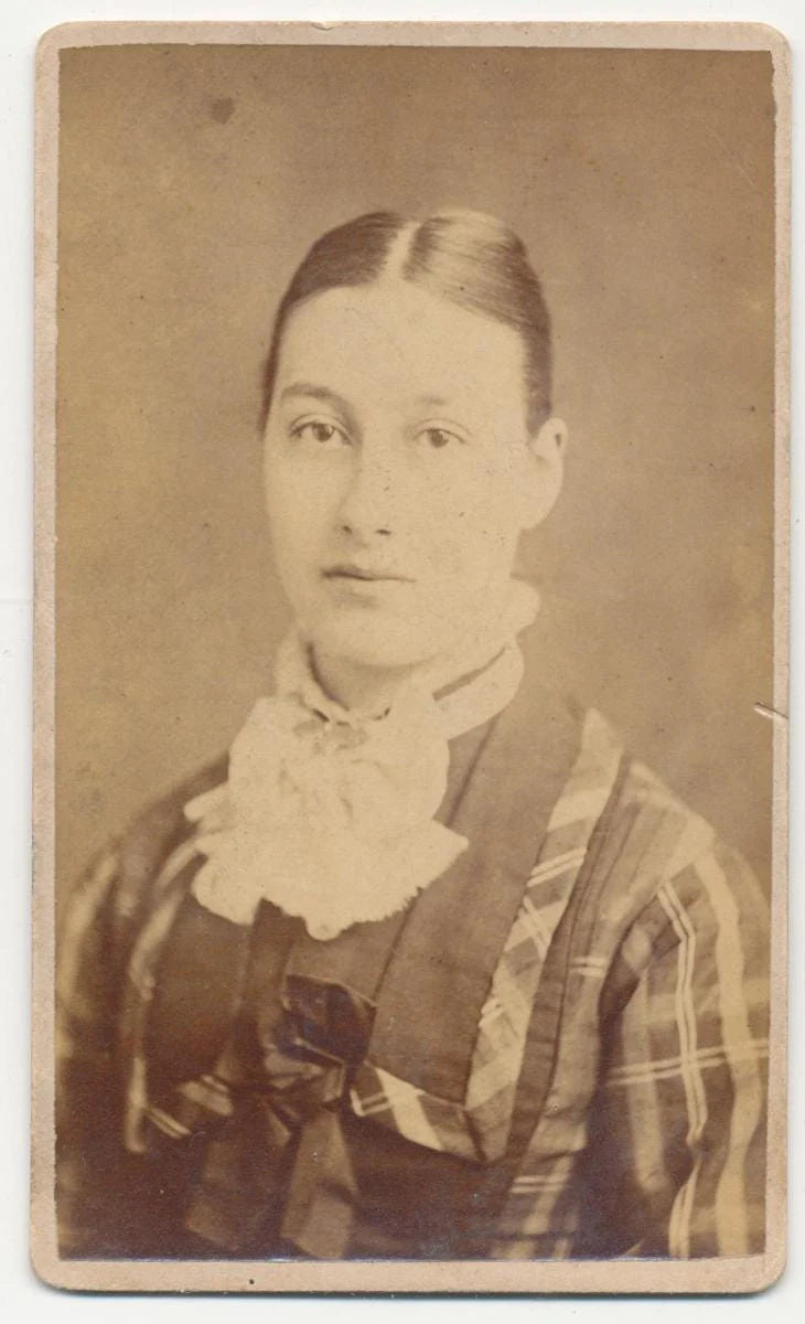 1800's Antique CDV Photo of Vacant Woman With Plain Features in Pa.//Full Face Portrait//Vintage Image of Young Lady