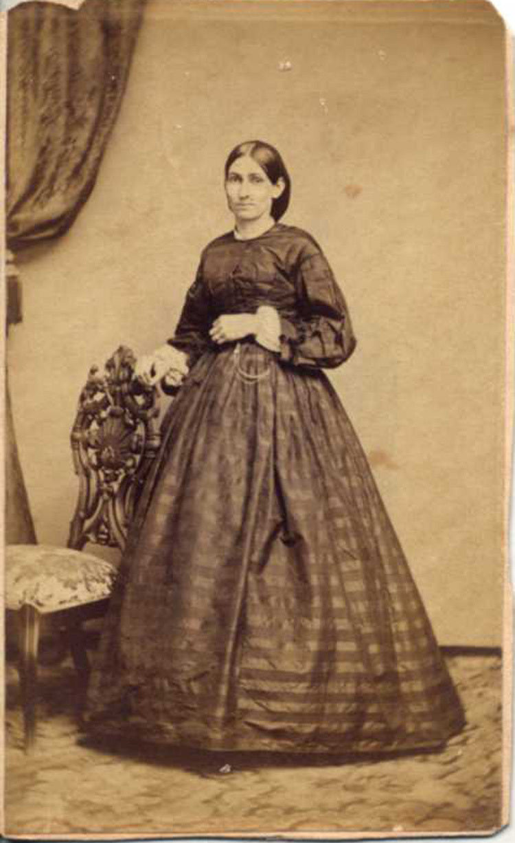 CDV OF WOMAN IN STUNNING DRESS W/ POCKET WATCH   STAMP ON BACK - LANCASTER, PA