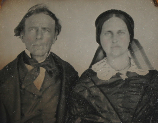 COUPLE, WELL DRESSED. RARE HORIZONTAL PRESENTATION. 6TH PLATE AMBROTYPE.
