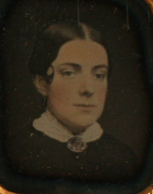 MARY-LOUISE PARKER LOOK A LIKE. GOLD TONED TINTED 16TH PLATE DAGUERREOTYPE.