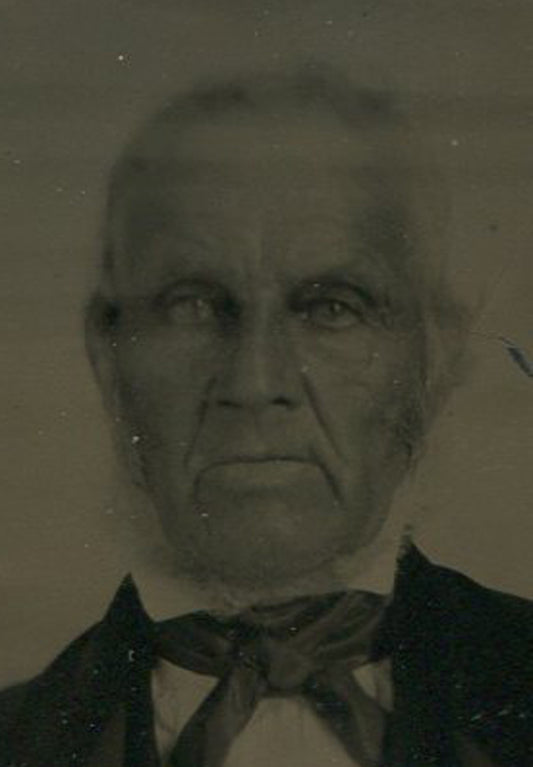 ETHNIC MAN WITH GRAY HAIR. EARLY TINTYPE.