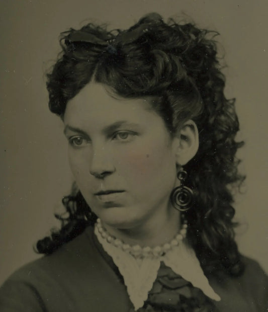 FROM PORTLAND, ME, YOUNG LADY W/ PEARLS + CURLS TINTYPE BY COLLINS