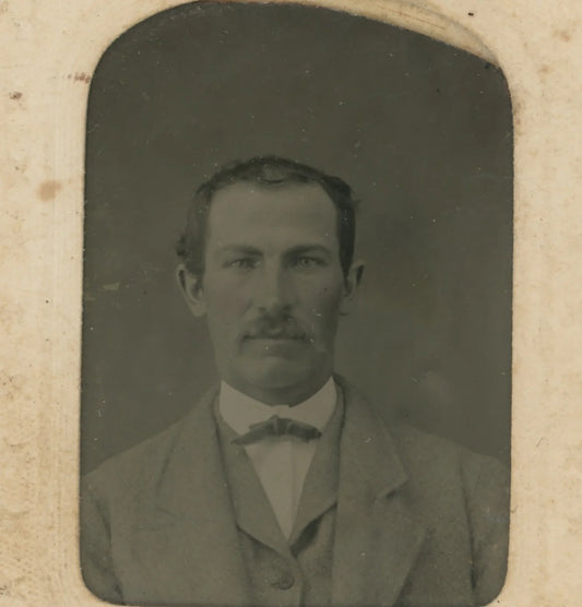 1/16 PLATE TINTYPE MAN W/ MUSTACHE & NICE SUIT