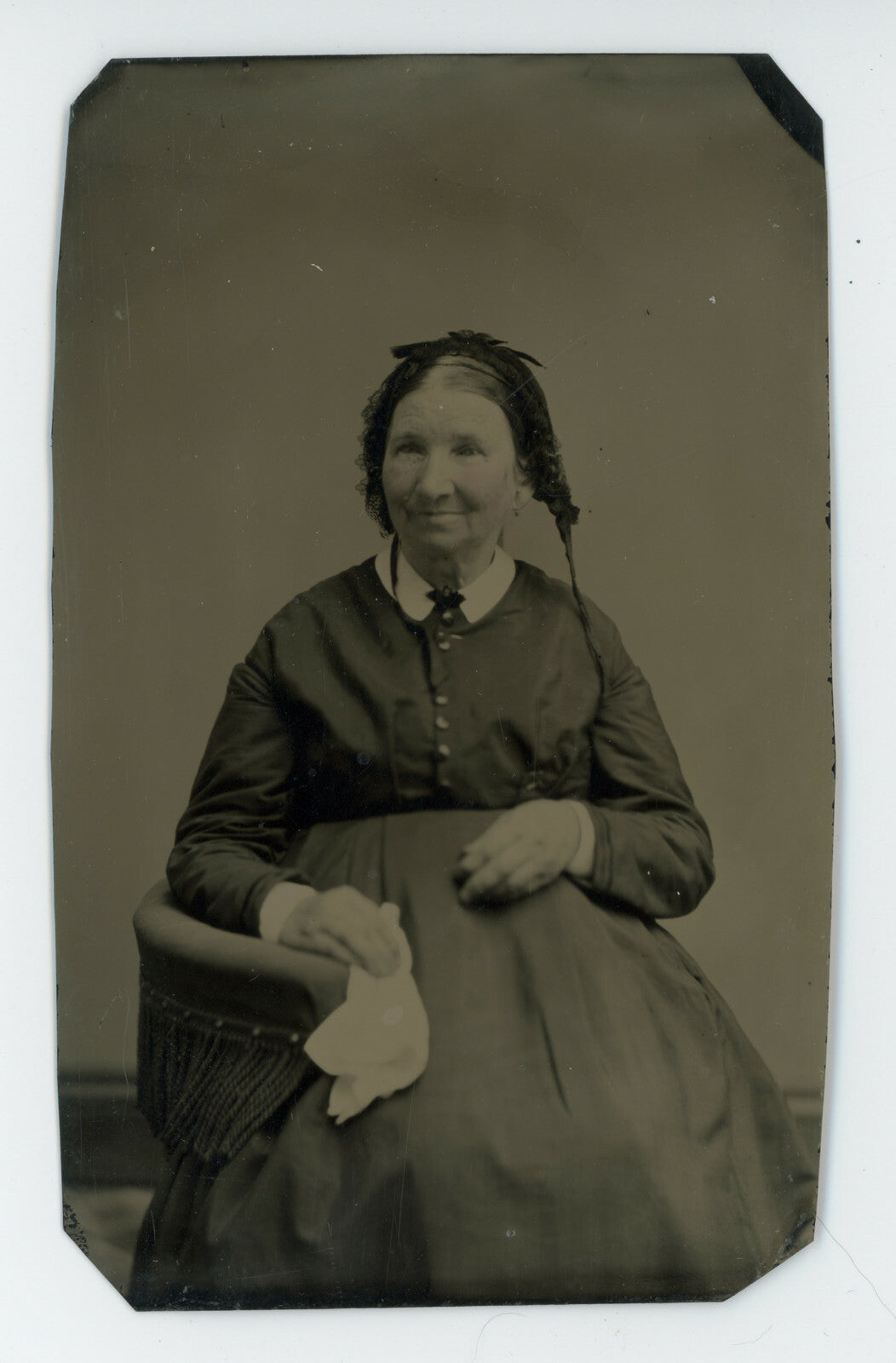 SMILING LADY RARE, 1/6 PLATE TINTYPE