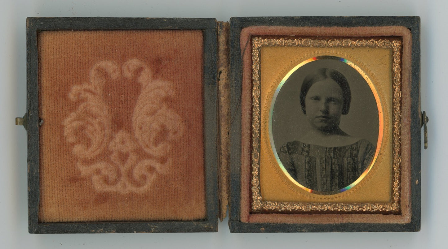 1/16 PLATE TINTYPE IN FULL CASE