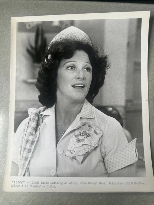 1980's TV Show Photo Artifact from Warner Bros. "Alice" Official Press Release Photo of Actress Linda Lavin starring as Alice Set of 2 8x10
