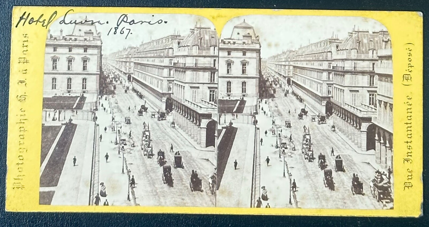 Vintage Stereoview Card: “Rue de Rivoli et hôteldu Louvre 1867“