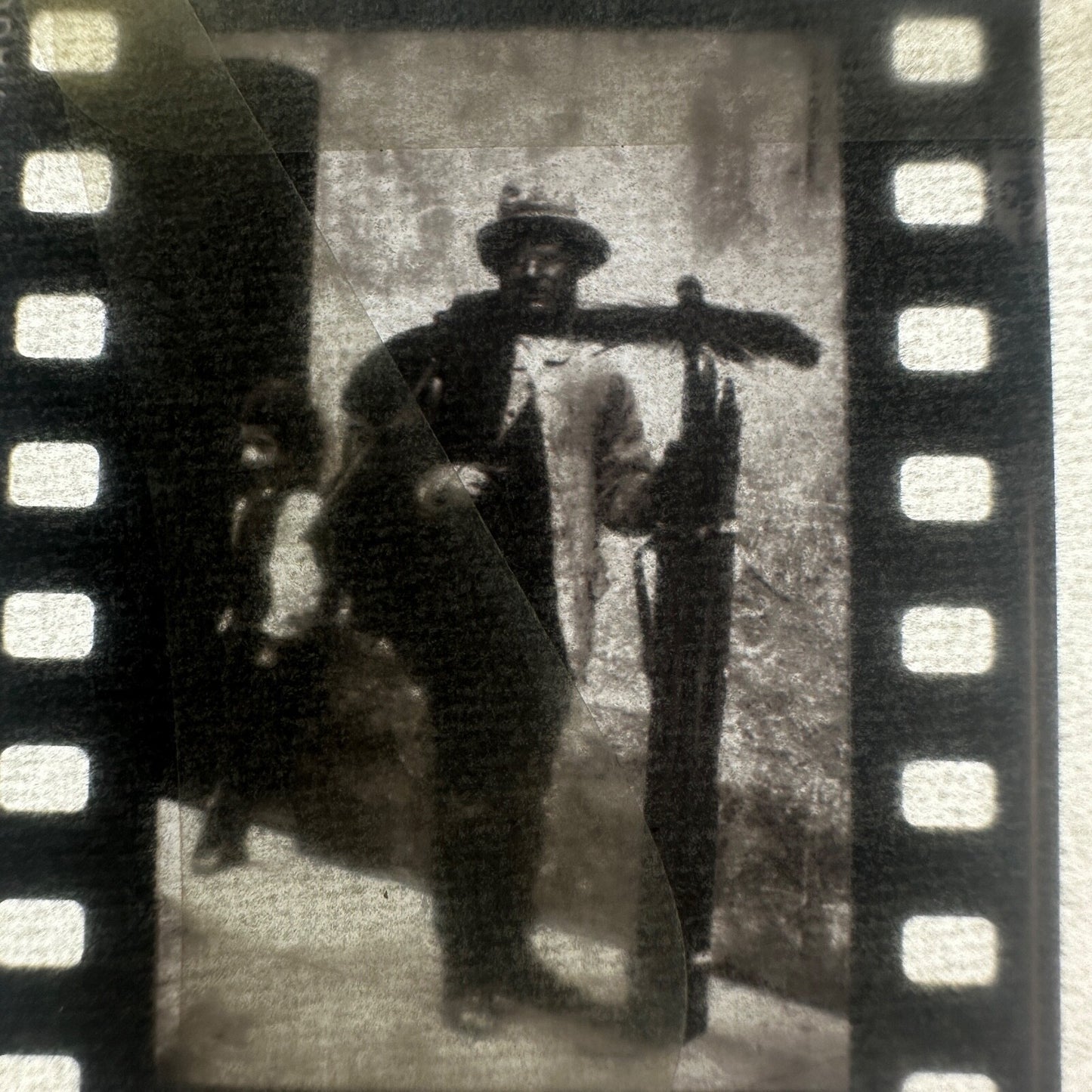 Professional Photography "Famous Photographs" 35mm Unmounted Slides lot of 30