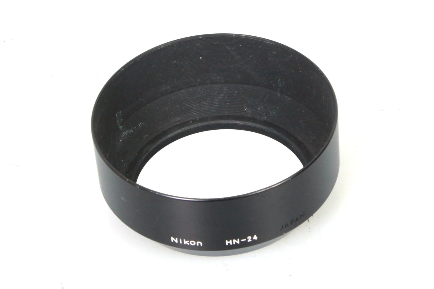 Nikon HN-24 100-300MM F/5.6 Lens Hood