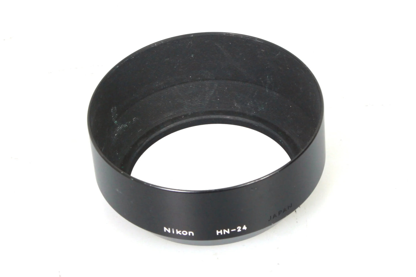Nikon HN-24 100-300MM F/5.6 Lens Hood