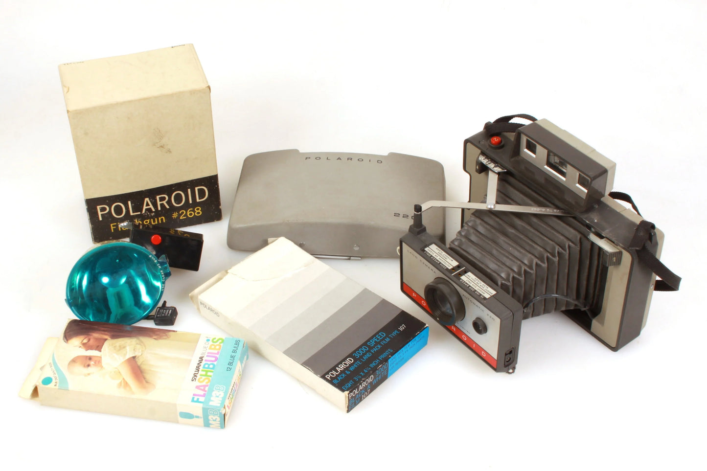 Polaroid Land Camera Outfit w/ Flash/Film/Bulbs