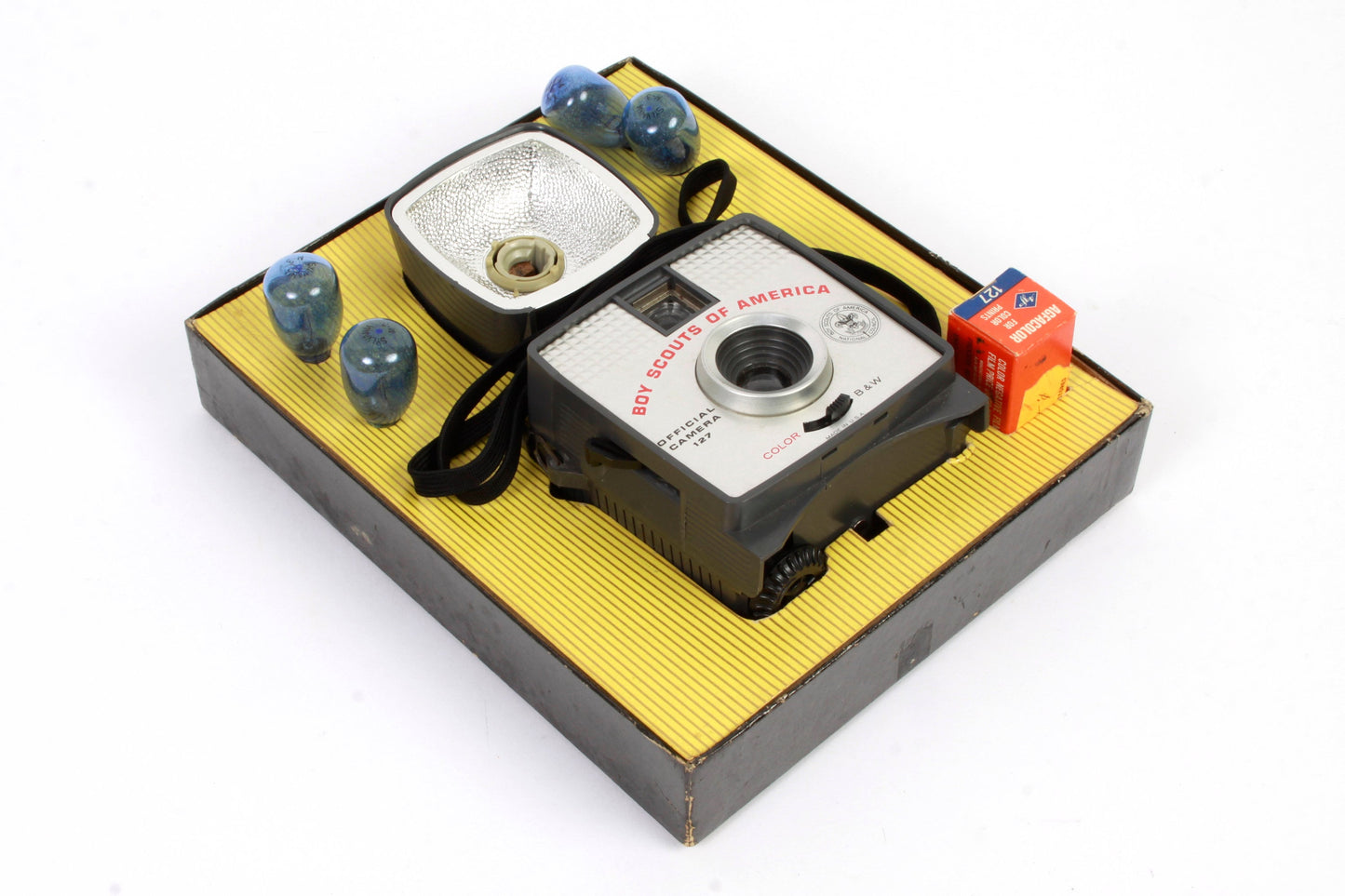 Vintage 1960s BSA Official Boy Scout Flash Camera in Box w/ Film & Bulbs