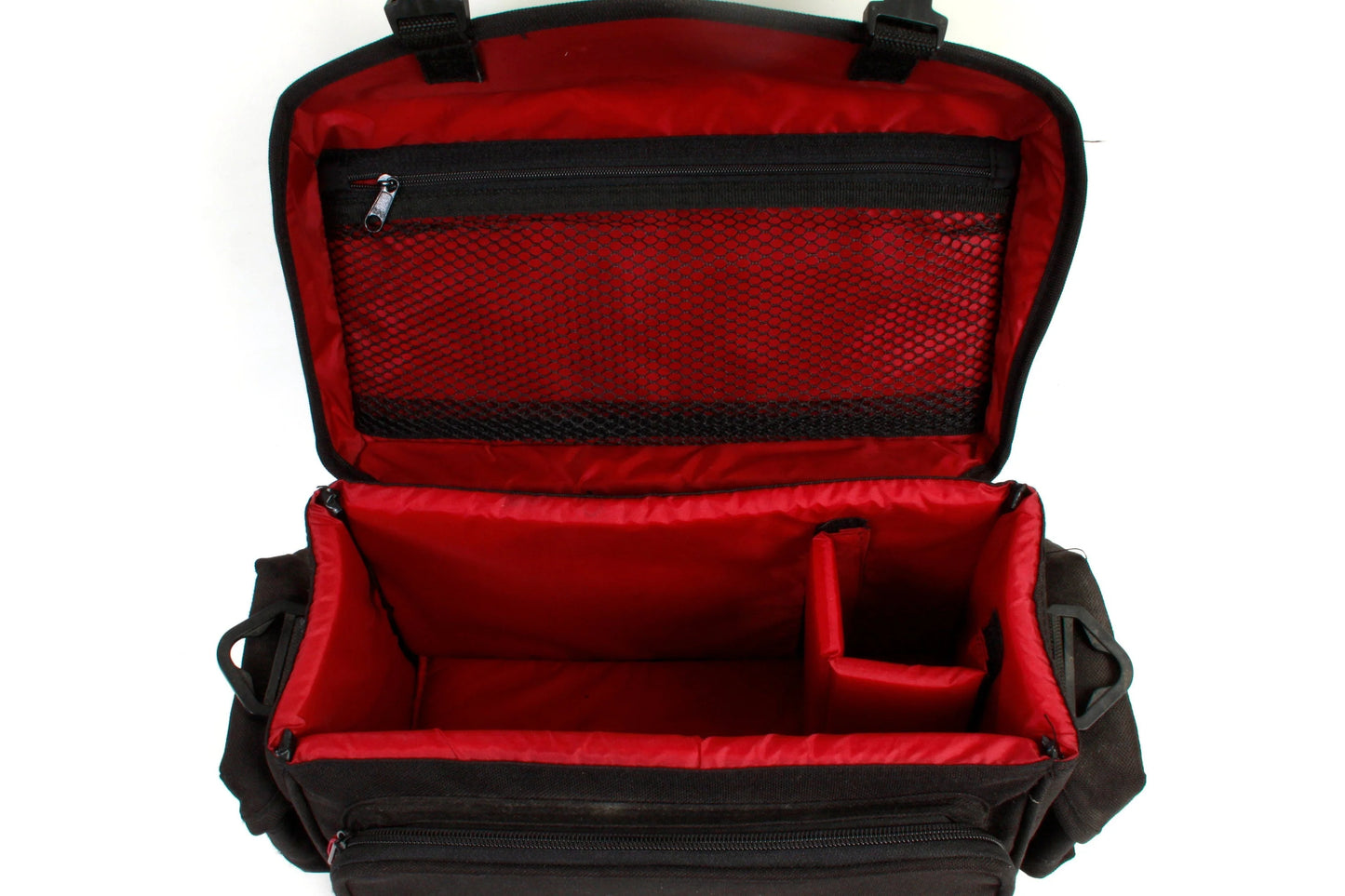 Camera Bag 1970s - Black w/ Maroon Inside