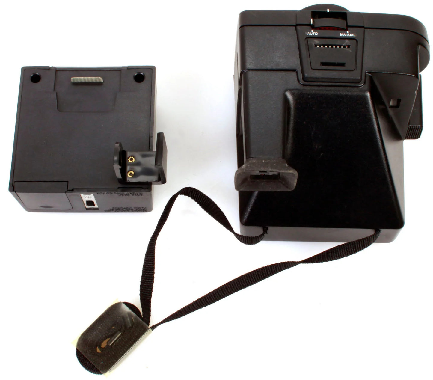 Polaroid Sonnar SX70 Camera w/ Flash & Case