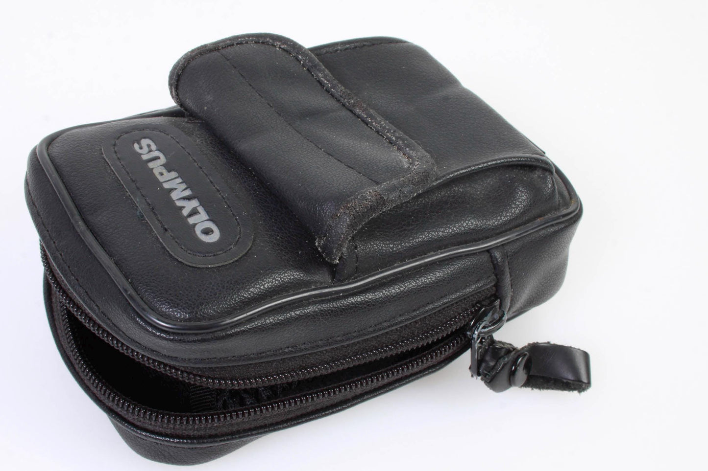 Olympus D-340R Digital Camera With Leather Bag and Instruction Manual