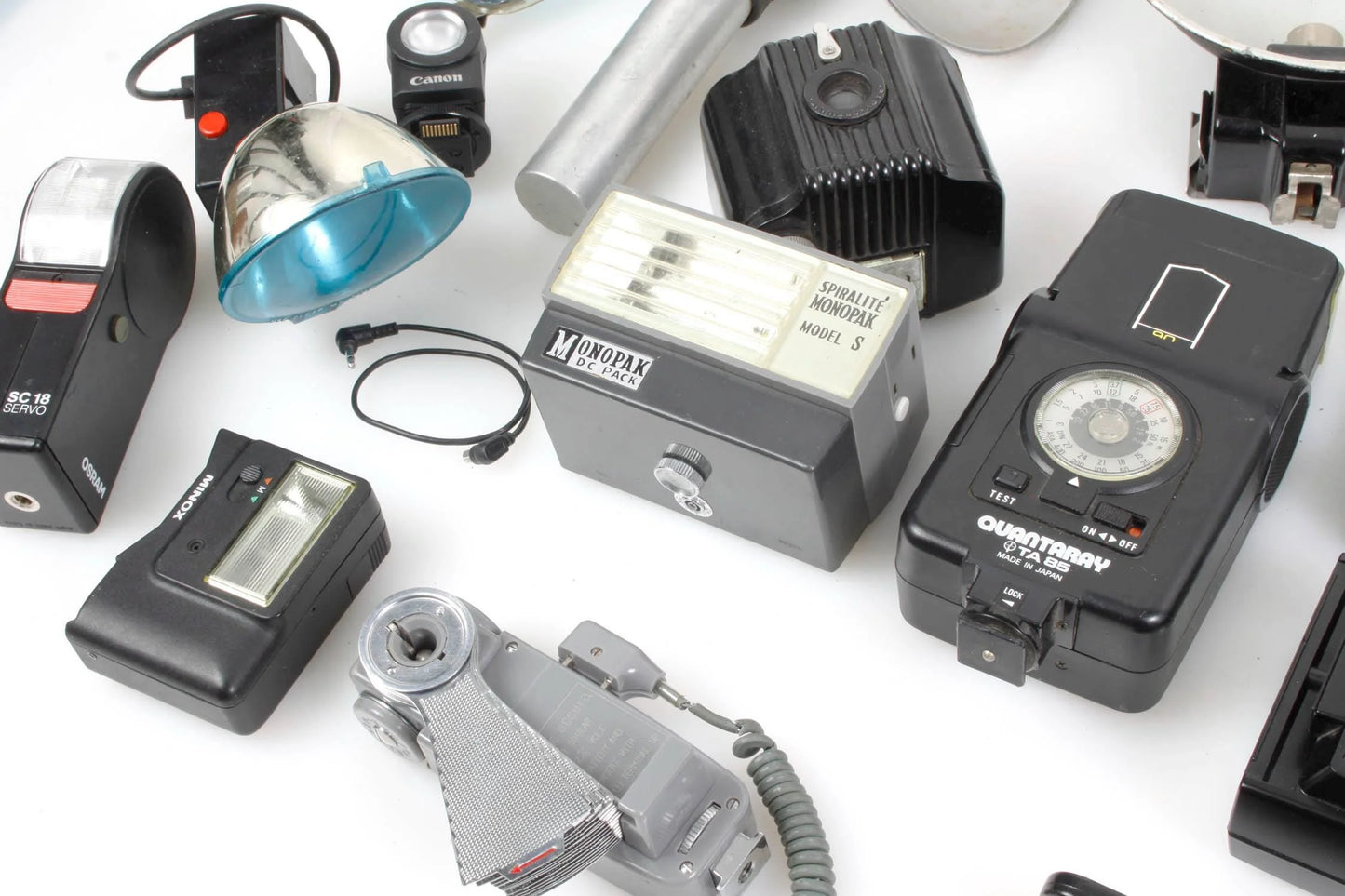 Lot of Broken Camera Flashes and Accessories PARTS