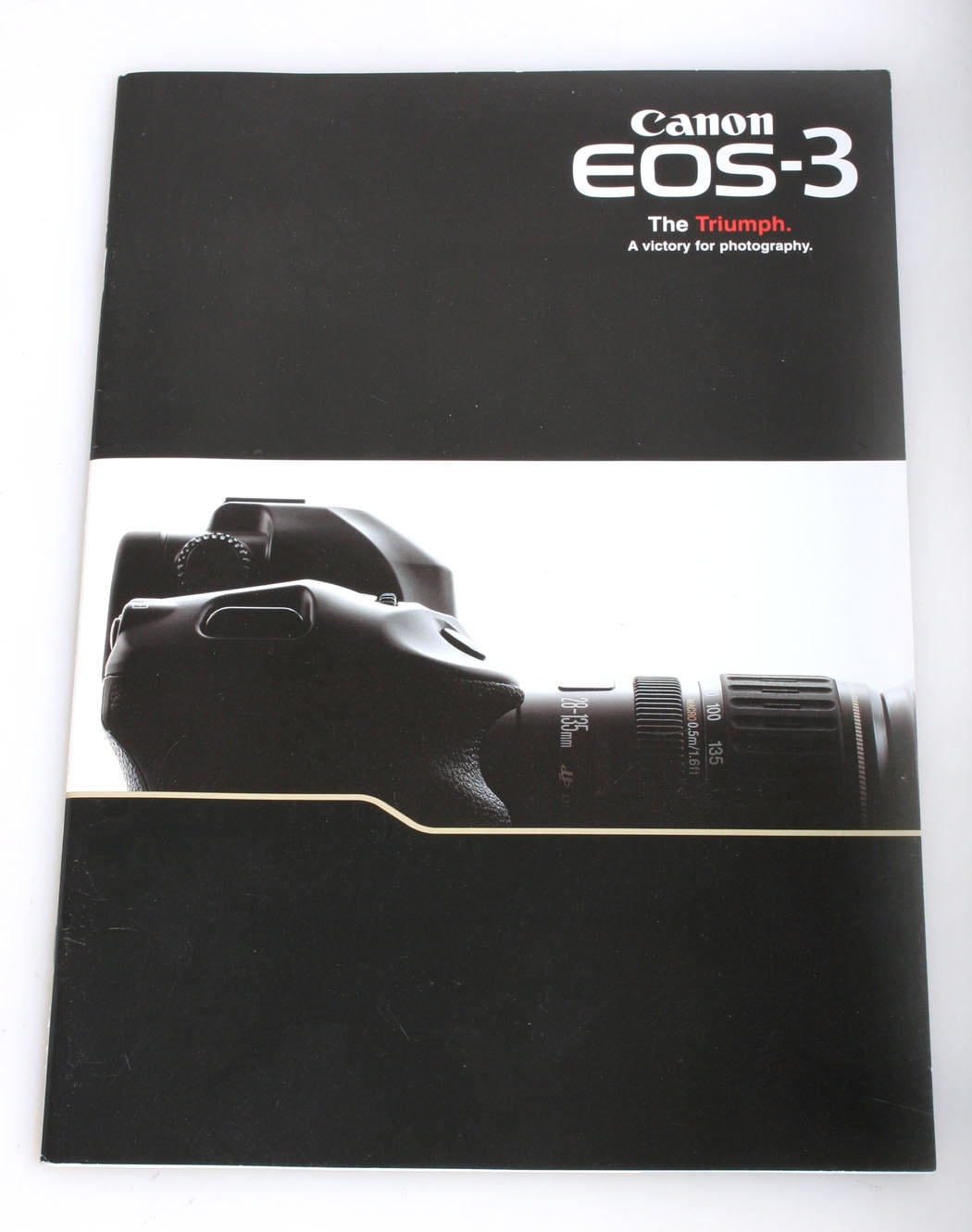 Canon EOS-3 Brochure