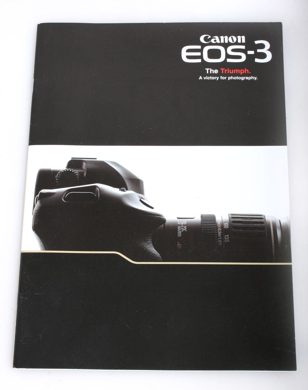 Canon EOS-3 Brochure