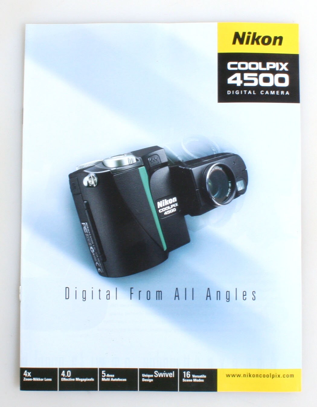 Nikon Coolpix 4500 Brochure//Camera Magazine
