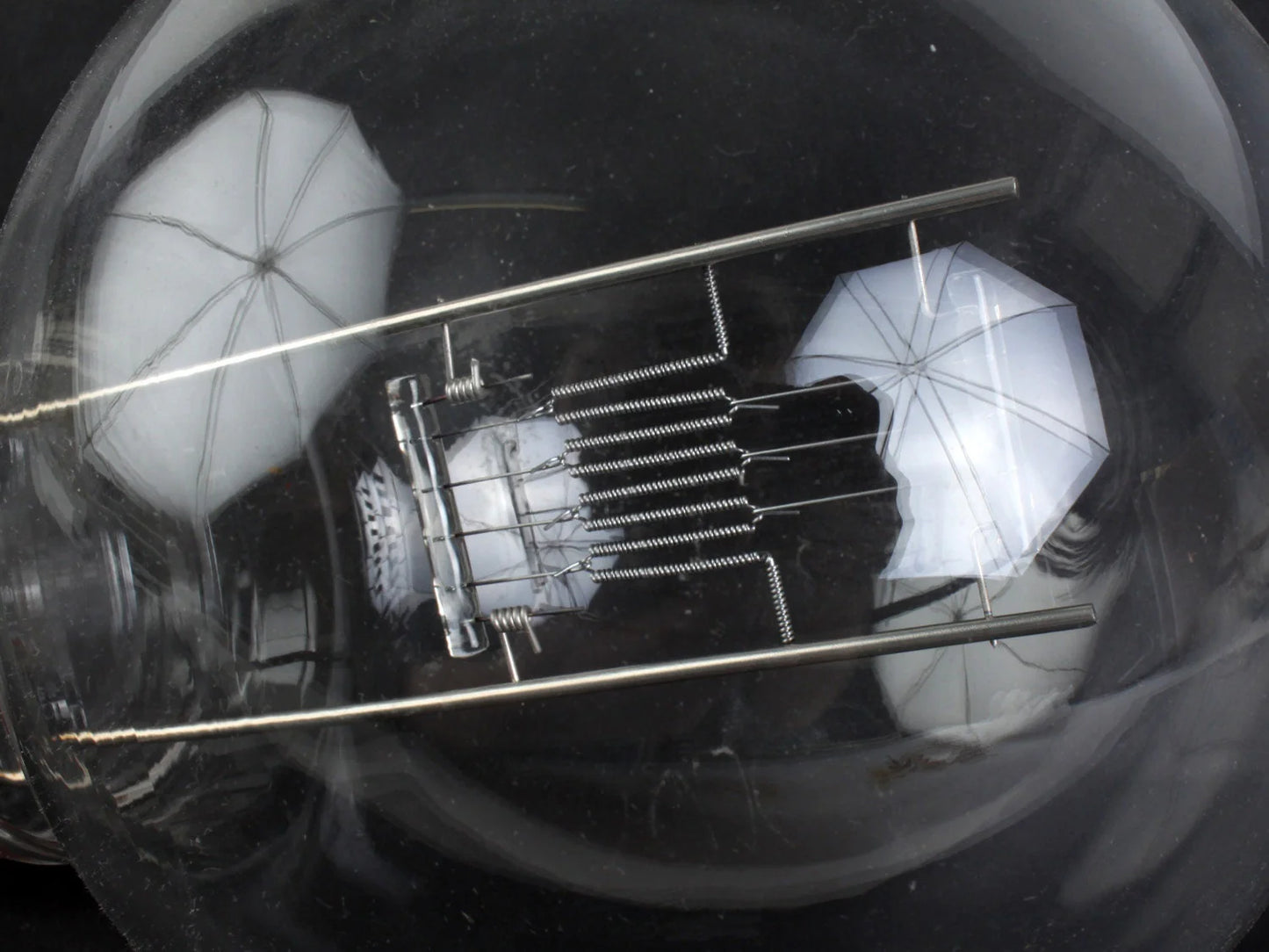 Art Deco Bulb//Vintage