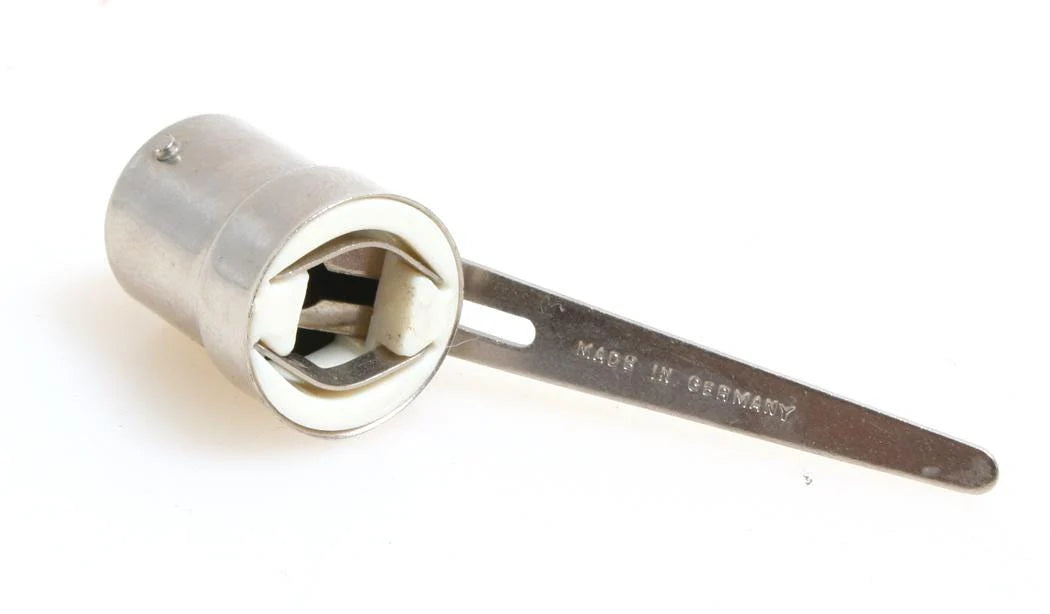 Vintage #5 Press Bayonet Flashbulb Adapter to M2 M3 M5 Bulbs. ADAPTER ONLY