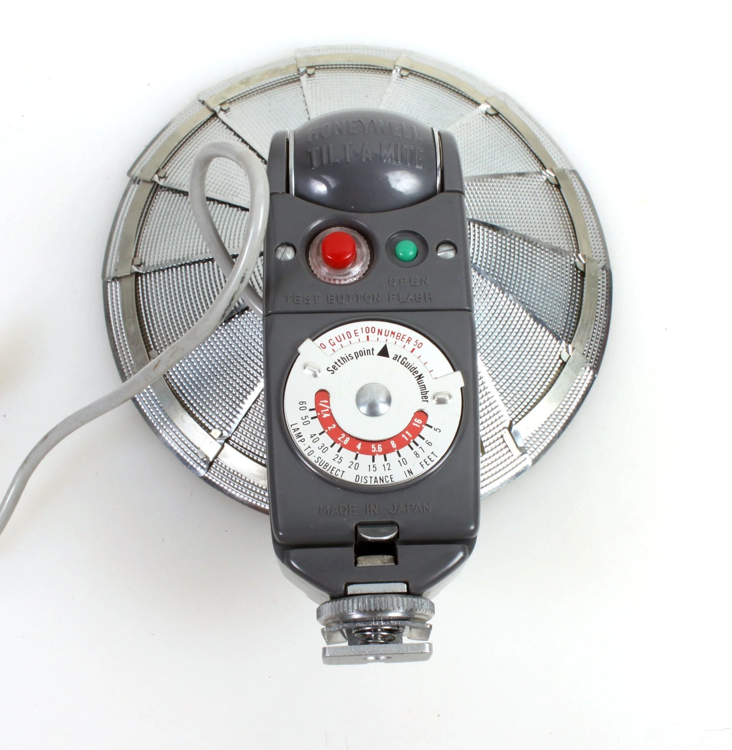 Art Deco Fan Flash in Case with 12 Bulbs