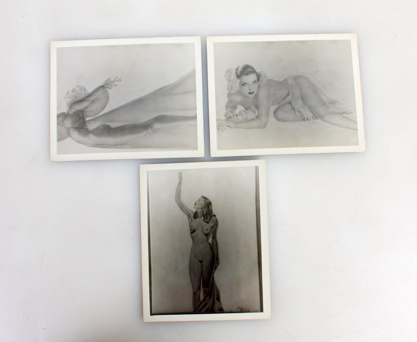 Vintage 1940s Pinup Images//Photo & Drawing, set of 3