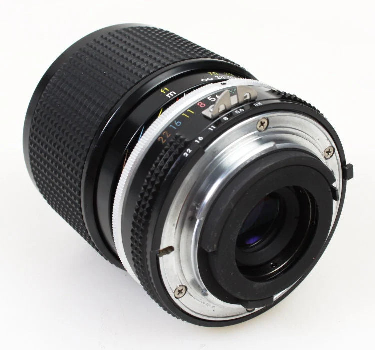 Nikon em/fm/fe/fa/f3  zoom  43-86mm f/3.5ais lens with accessories