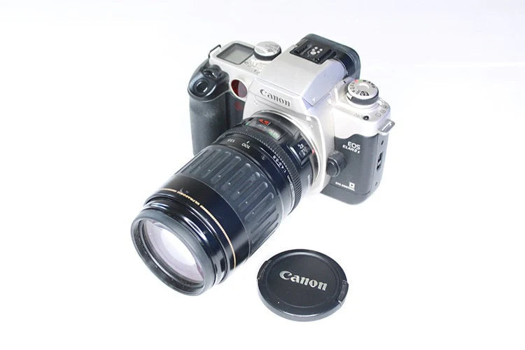 35mm SLR Camera Canon EOS Elan II w 100-300 Zoom Lens