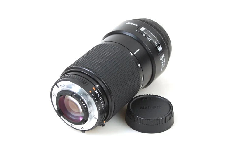 NIKON 70-210MM F/4 af Telephoto Nikon Nikkor Lens FX DX mint