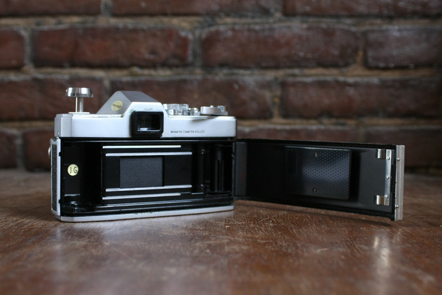 Mamiya Sekor 500TL SLR Camera & f/2 50mm Lens FOR PARTS