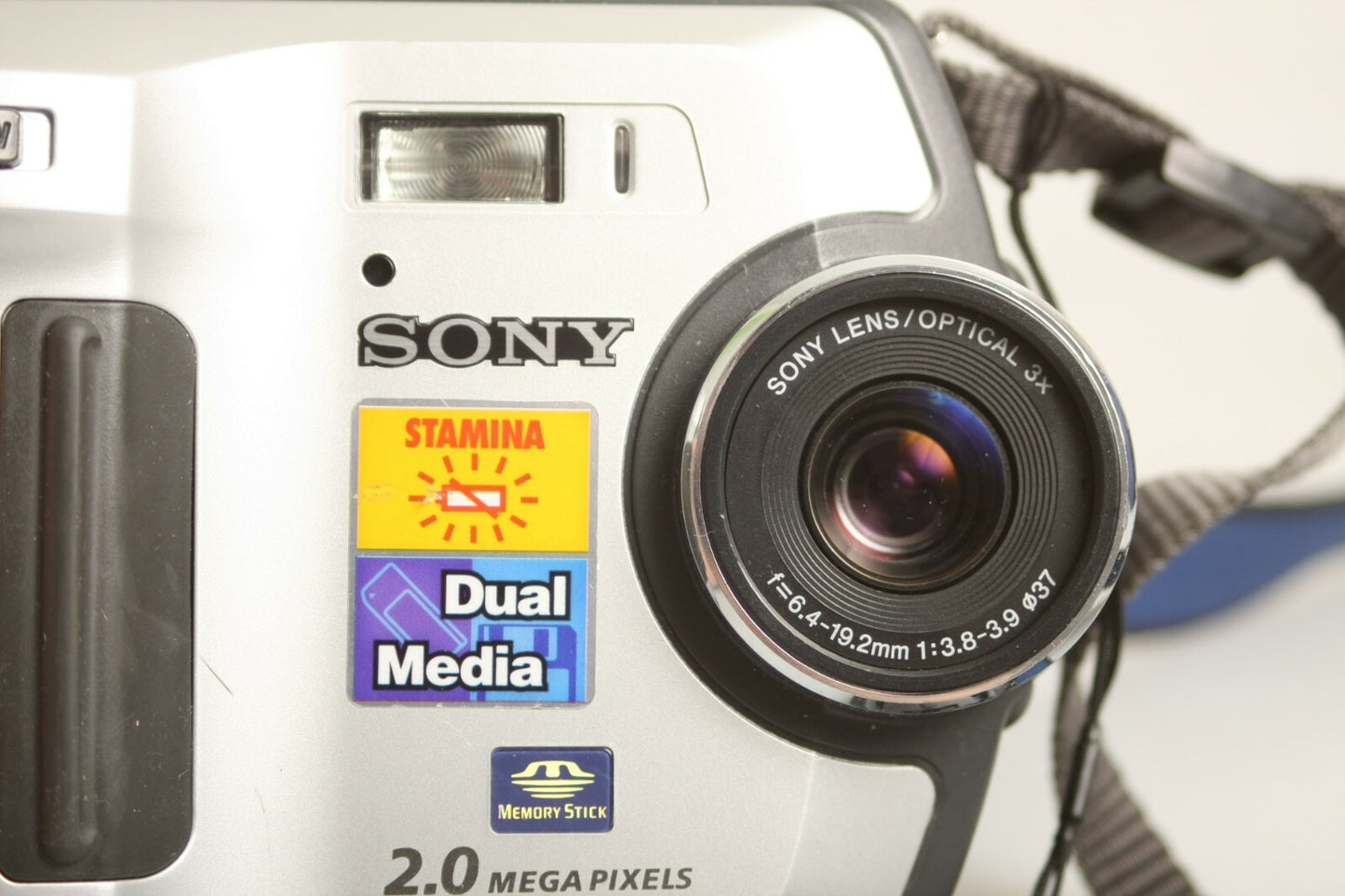 Sony MVC-FD200 FD Mavica Digital Cameras - Set of 2 PARTS