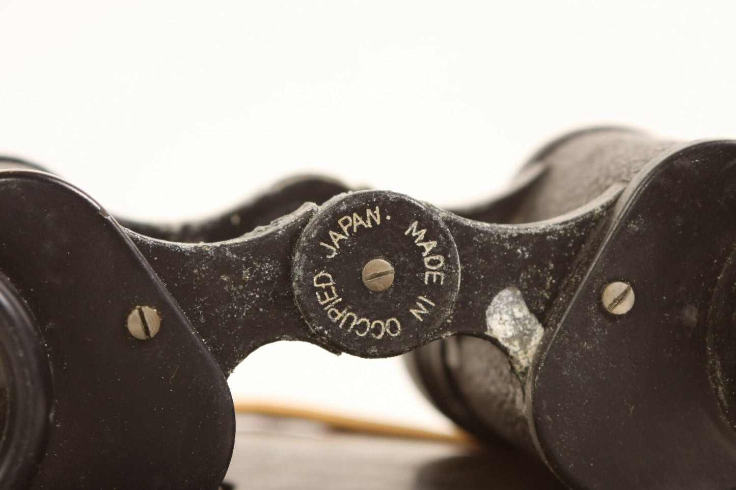 Magna 8X30 Vintage Binoculars with Case